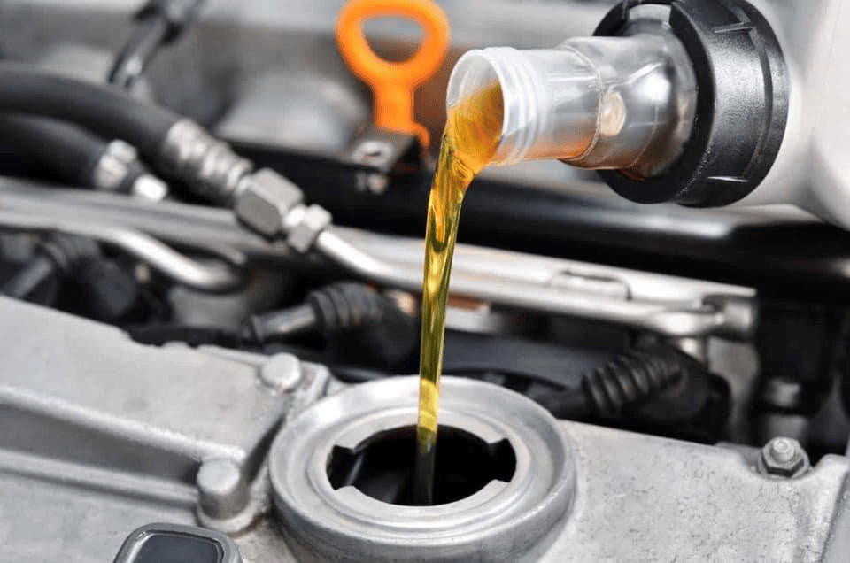 Fast and effective car oil change​