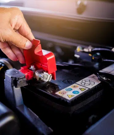 Car Battery Service Near You in Dubai – Fast & Reliable